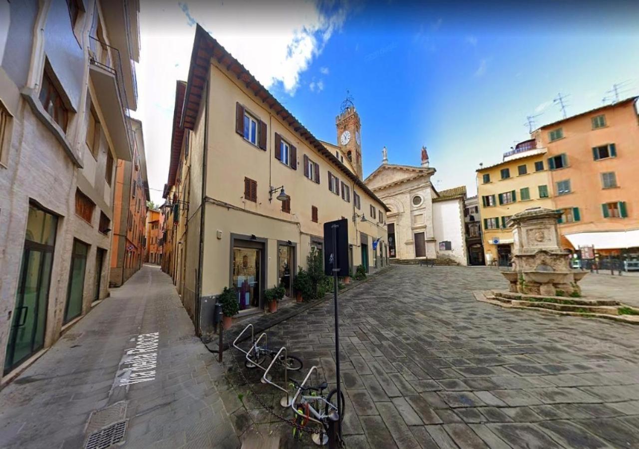 Ferienwohnung Attico Casa Via Rocca Sole Poggibonsi Exterior foto